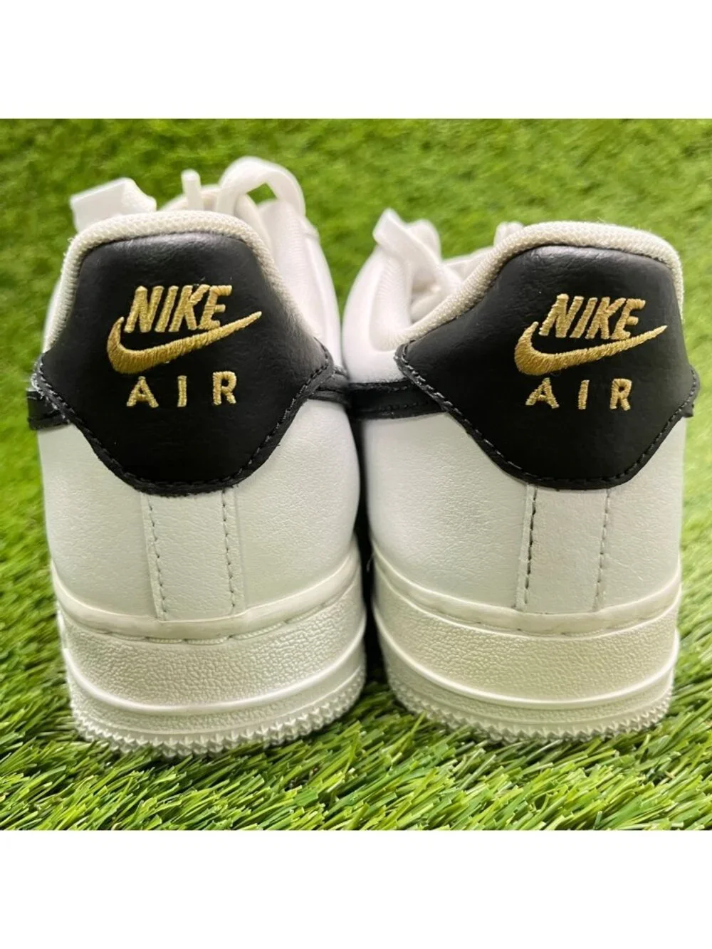 Nike Air Force 1 '07 Essential Womens Size 6.5 White Athletic Shoes Sneakers